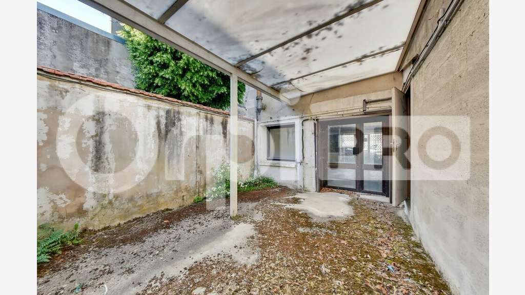 Vente immeuble mixte à La Rochelle