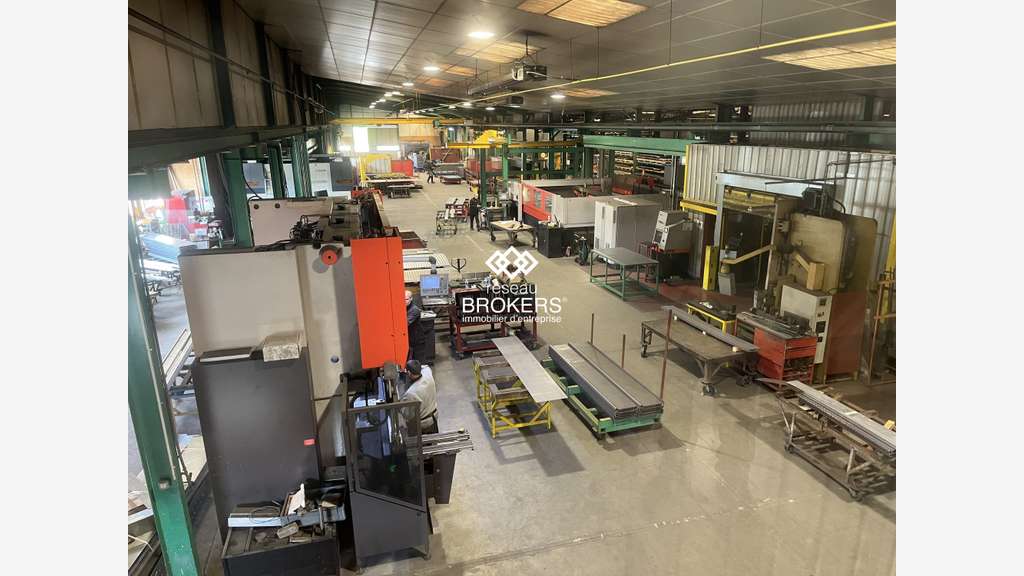 Vente entrepôt industriel 3808m² à Laval