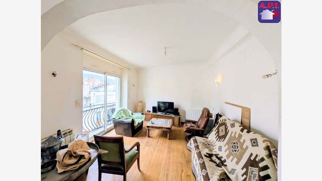 Immeuble de rapport avec terrasse à Lavelanet