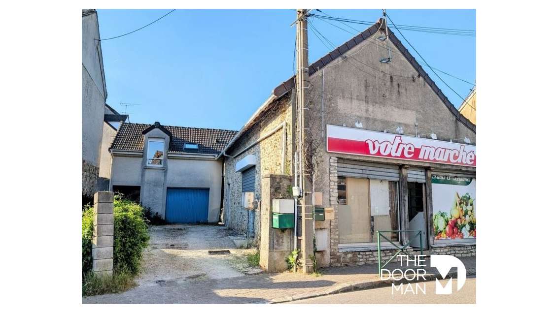 AV ensemble immobilier 305m² centre Les Essarts