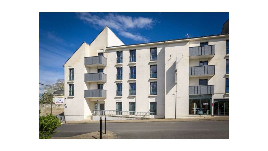 Immeuble refait à neuf à vendre à Loudun