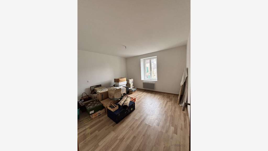 AV immeuble à 15 minutes de Luxeuil-les-Bains 