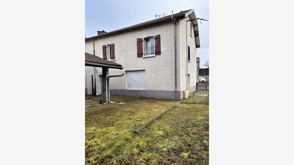AV immeuble à 15 minutes de Luxeuil-les-Bains 