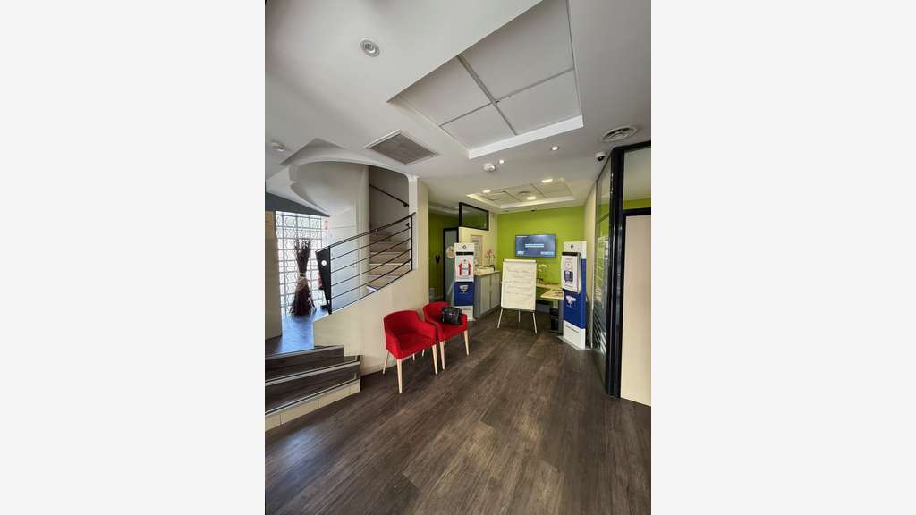 Vente immeuble 187m² Marignane 13700
