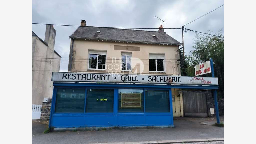 Vente immeuble de 155m² en Mayenne 53100