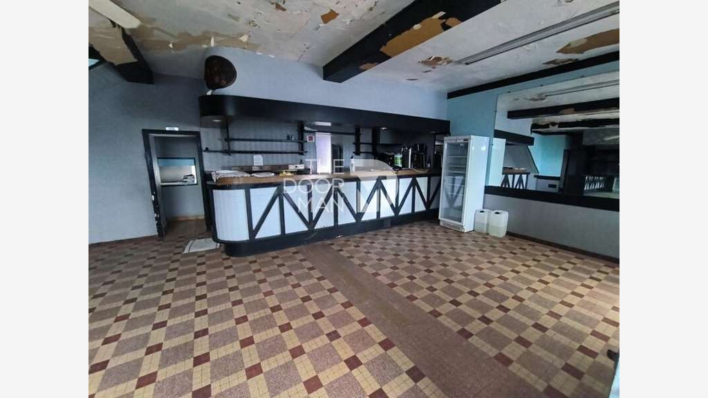 Vente immeuble de 155m² en Mayenne 53100
