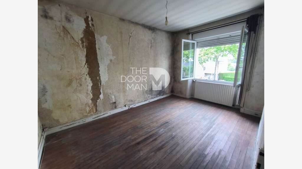 Vente immeuble de 155m² en Mayenne 53100