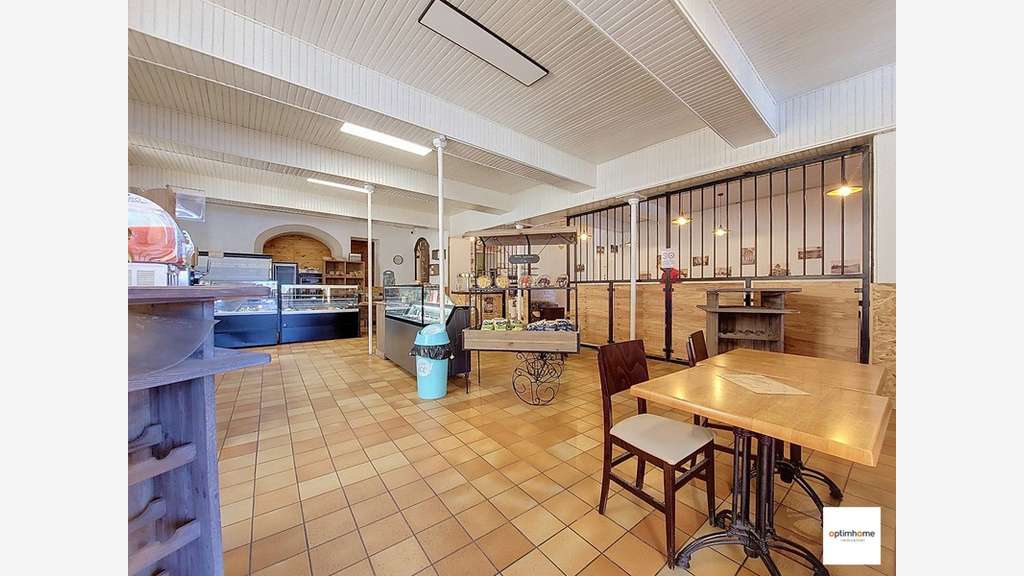 Immeuble local + log 452m² à vendre à Mezin (47)