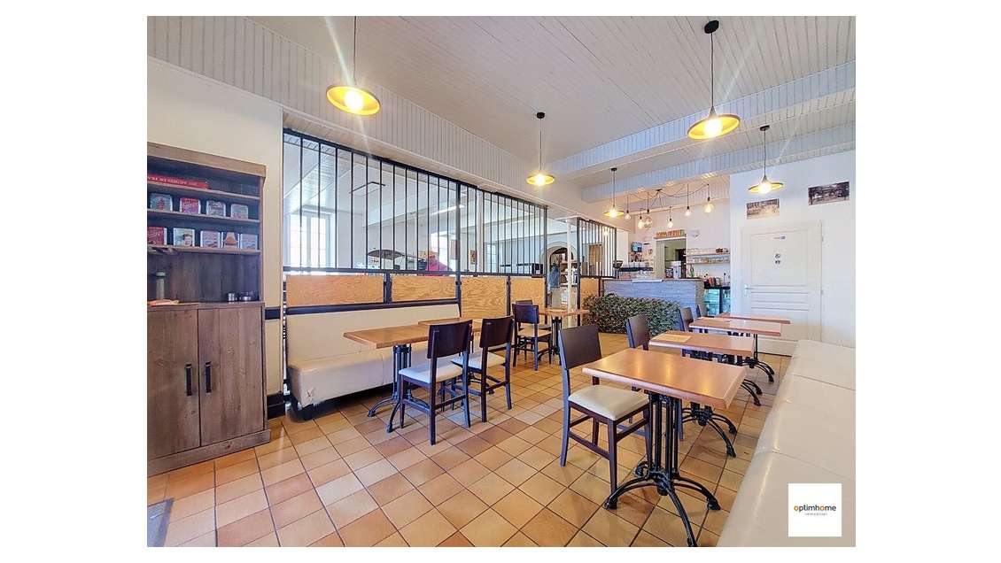 Immeuble local + log 452m² à vendre à Mezin (47)