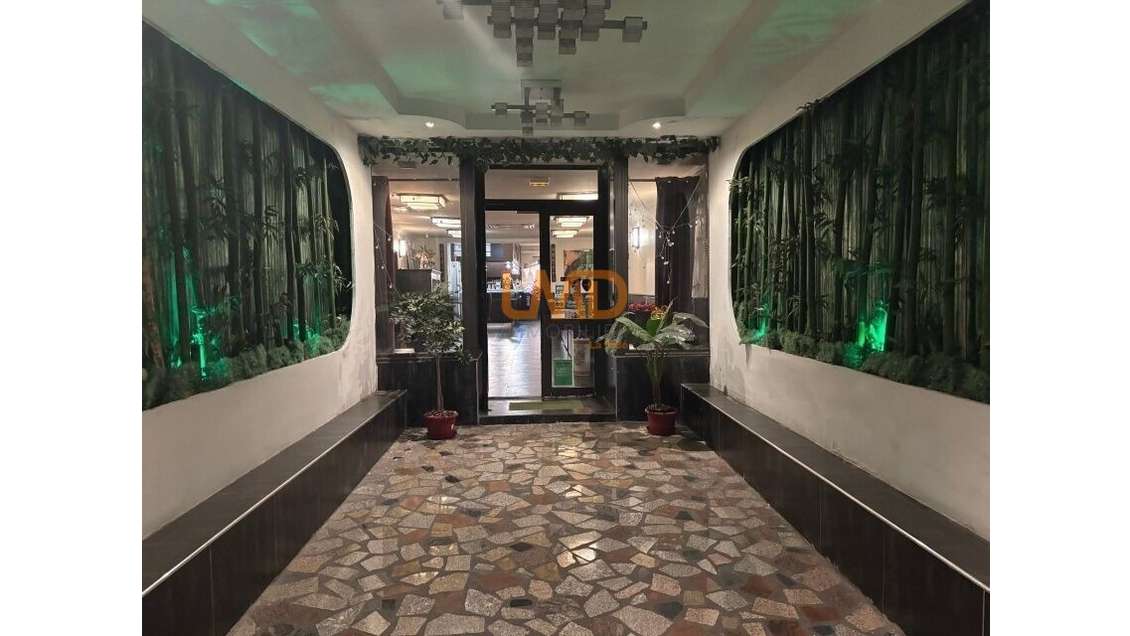 AV immeuble commercial et d'habitation à Montargis