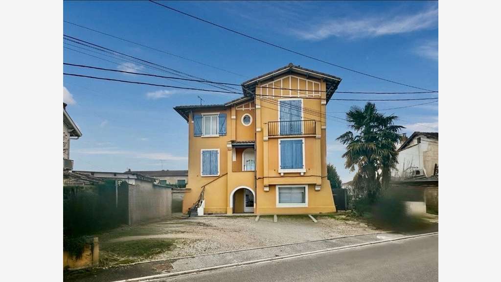 Immeuble de 10 appartements à vendre - Rendement