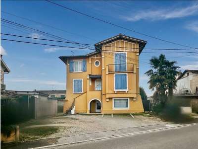 Immeuble de 10 appartements à vendre - Rendement 