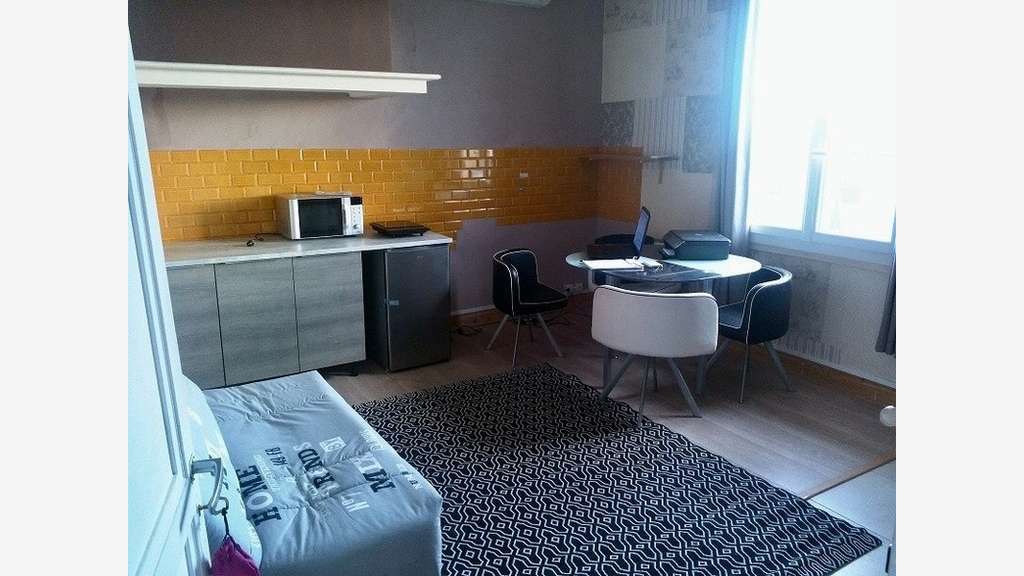 Immeuble de 10 appartements à vendre - Rendement