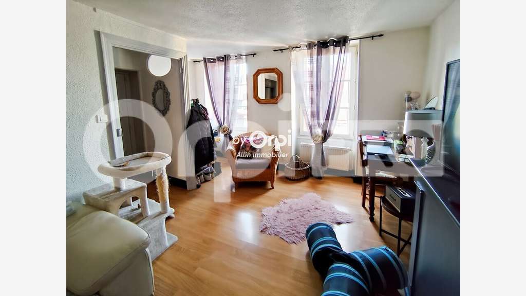 Immeuble de 233m² à vendre à Montluçon centre