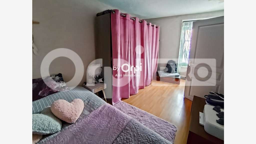 Immeuble de 233m² à vendre à Montluçon centre
