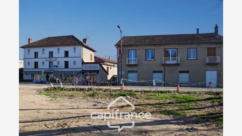 A vendre ensemble immobilier de 856m² à Paslières