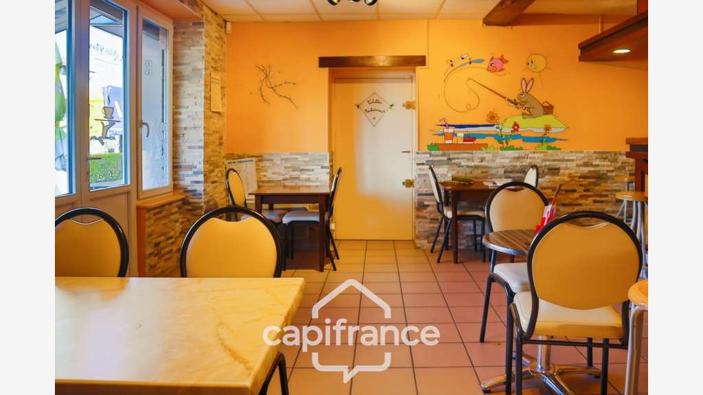 A vendre ensemble immobilier de 856m² à Paslières