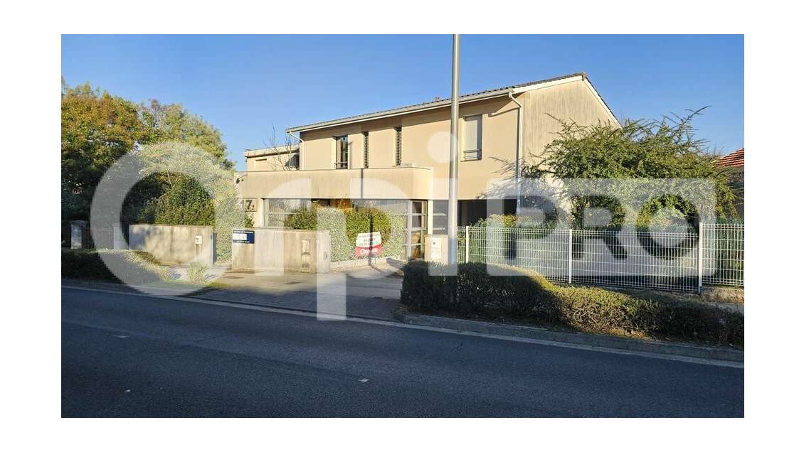 PESSAC CENTRE IMMEUBLE A VENDRE