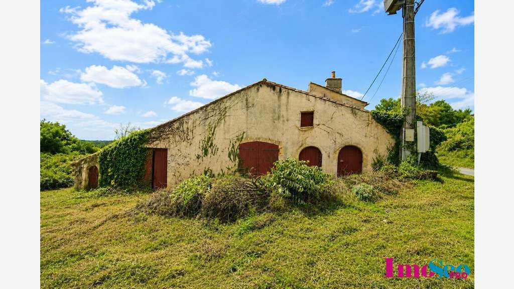 Ensemble immobilier viticole à vendre à Rions