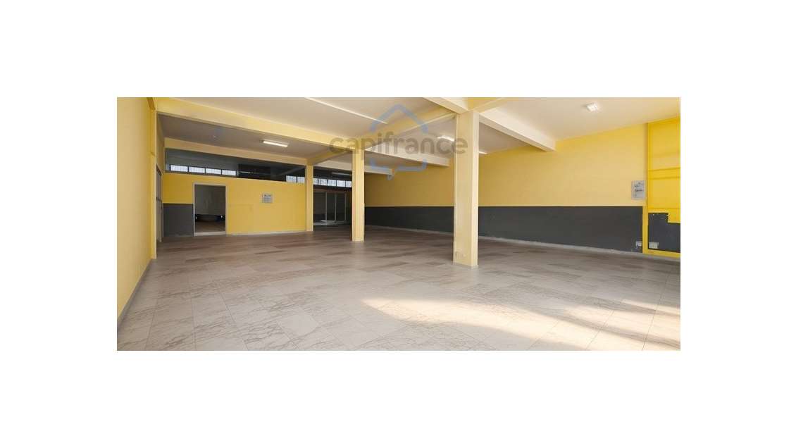 Immeuble 330m² hyper centre Saint-Benoît  