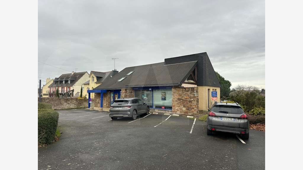 Vente local bureaux  230m² à Saint-Brieuc