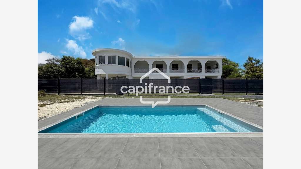 Immeuble de 529m² à vendre à Saint François (971)