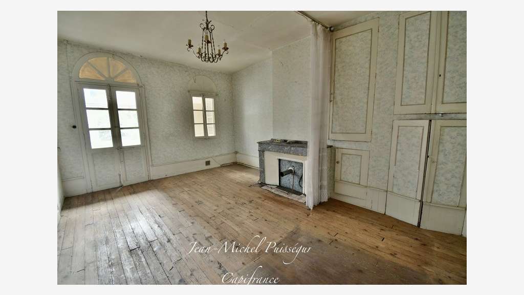Immeuble 220m² à vendre à Saint Gaudens centre