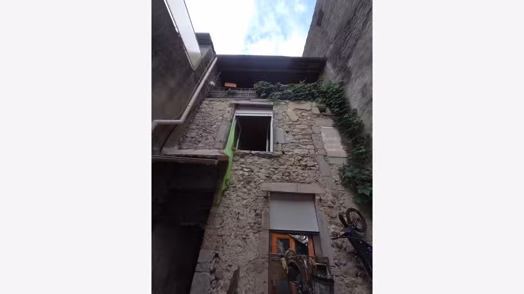 AV immeuble de 98m² à Saint Hippolyte du Fort