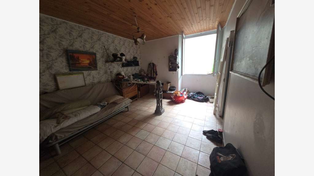 AV immeuble de 98m² à Saint Hippolyte du Fort