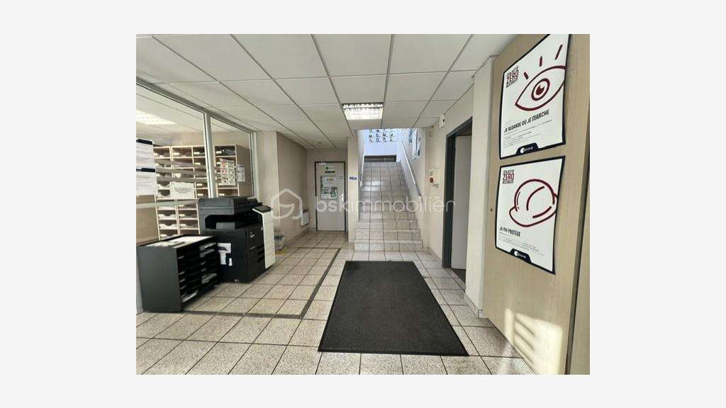 Bâtiment pro 800m² 24 bureaux Metz Technopôle