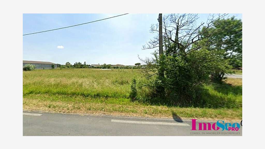 AV terrain de 6911m² à Saint-Louis-de-Montferrand