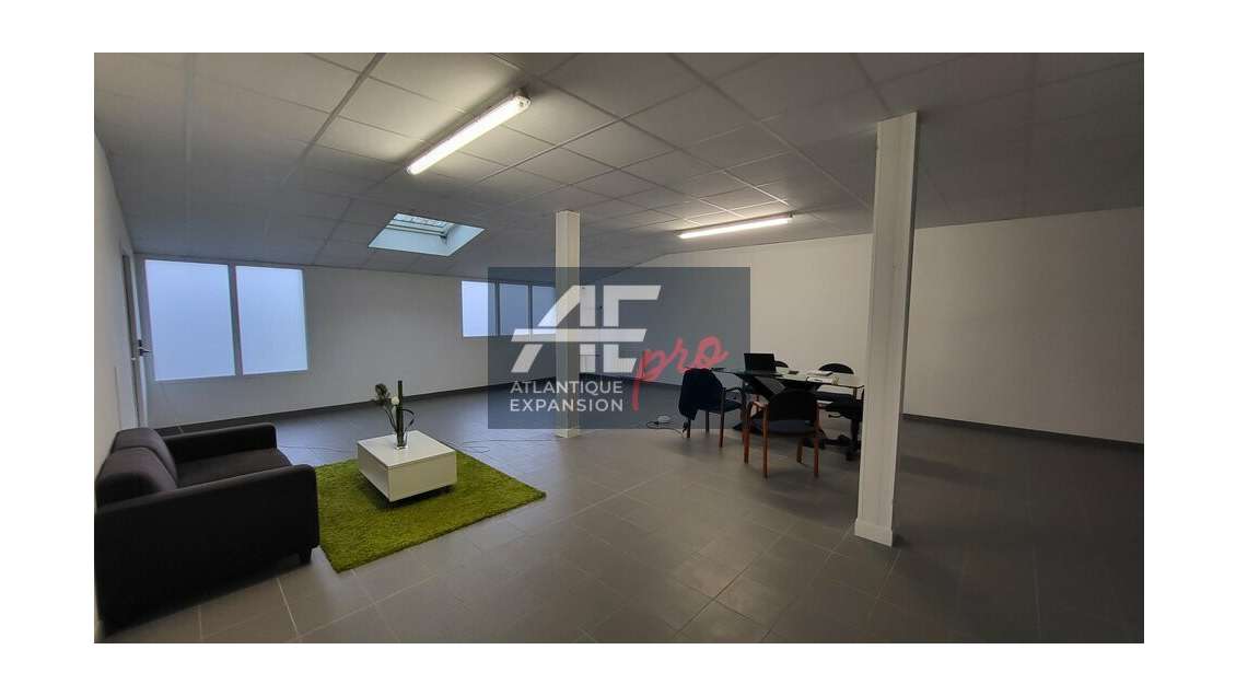 AV immeuble mixte 307m² zone prisée Saint-Nazaire