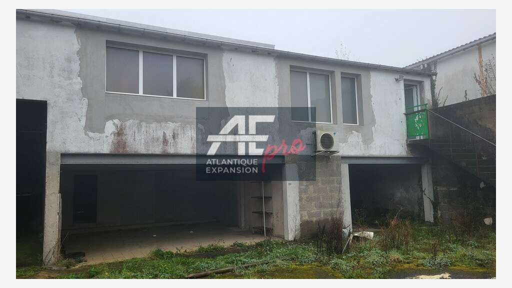 AV immeuble mixte 307m² zone prisée Saint-Nazaire