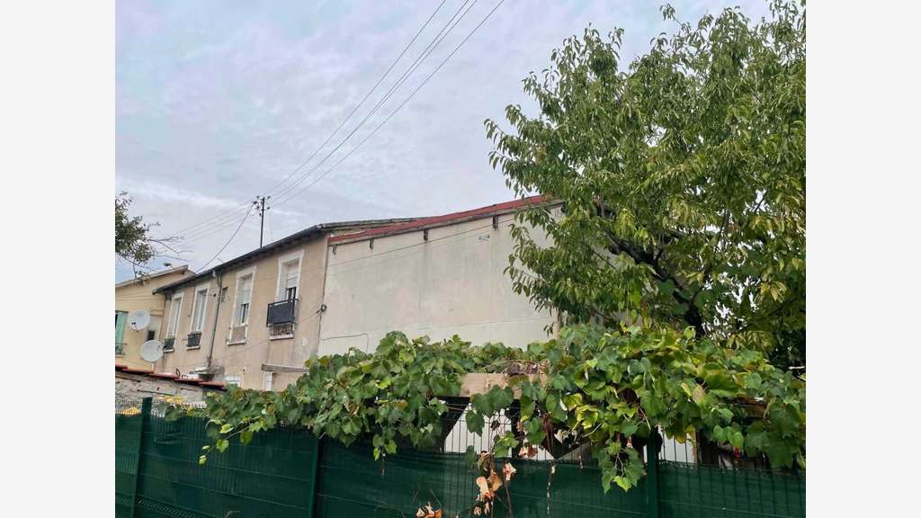 Vente ensemble immobilier de 42m² à Stains