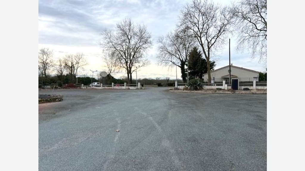 Locaux restauration 60m² à vendre proche Surgères