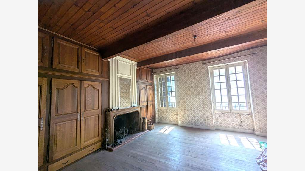 Ensemble immobilier de caractère d'environ 350 m² 