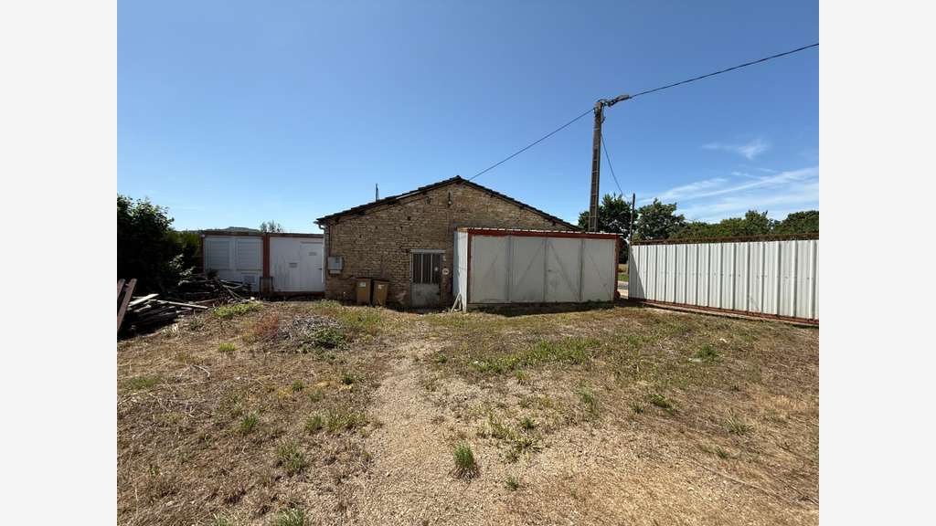 Local/bureau à vendre proche de VENAREY LES