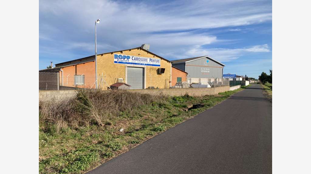 Vente murs 400m² à Vendres (34350) emplacement N°1
