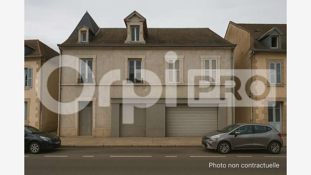 Ensemble immobilier mixte à Villefranche-d'Allier