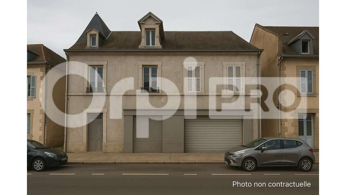 Ensemble immobilier mixte à Villefranche-d'Allier