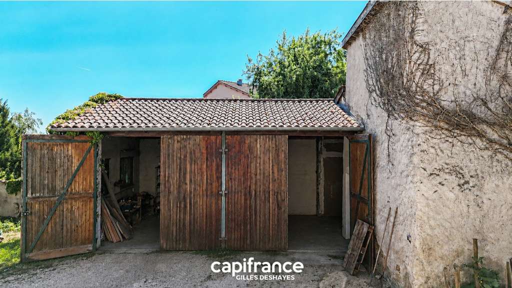Immeuble mixte de 312m² à vendre à Villié-Morgon