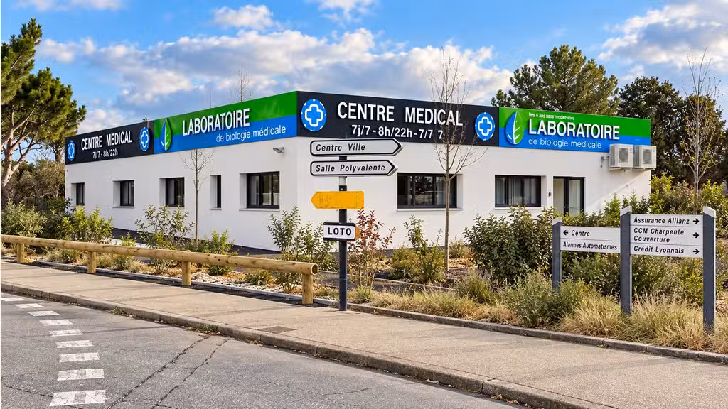 Droits de surélévation R+1/R+2 sur pôle de santé