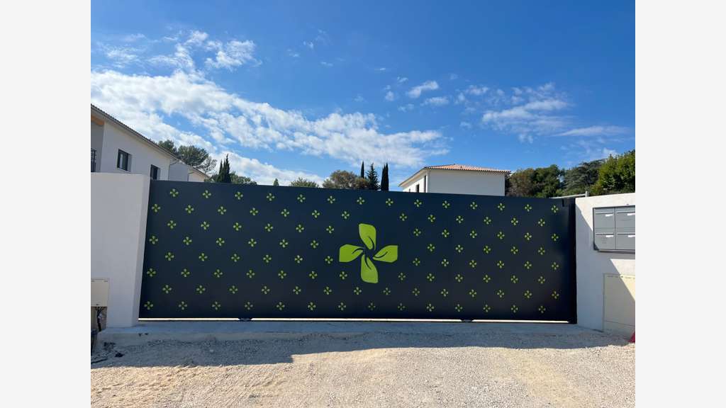 (13) Cabinet de 42m2 à vendre dans le Pôle Santé