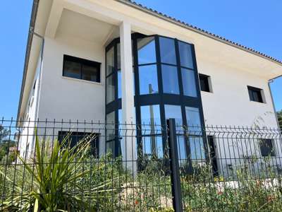 (13) Cabinet de 42m2 à vendre dans le Pôle Santé