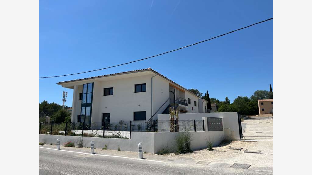 (13) Cabinet de 42m2 à vendre dans le Pôle Santé