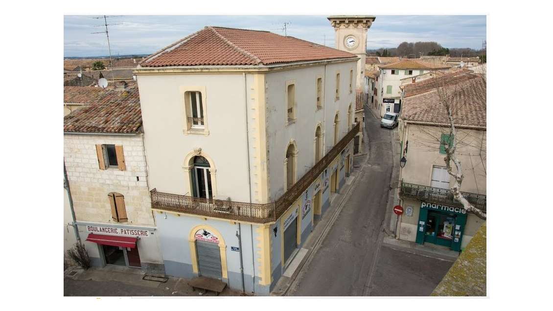 Immeuble de caractère en cœur de Camargue Gardoise