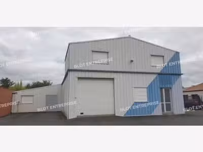 A vendre locaux d'activités 532m² à Basse-Goulaine