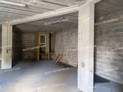 A vendre local d'activités 110m² Brest ZA du Rufa