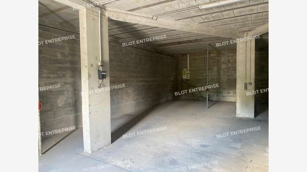 A vendre local d'activités 110m² Brest ZA du Rufa