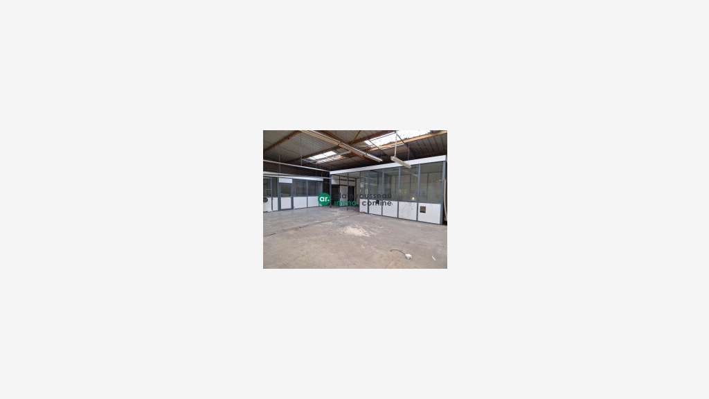 A vendre local d'activité 563m² à Cholet